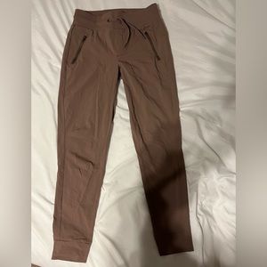 Athleta Trekkie North Jogger